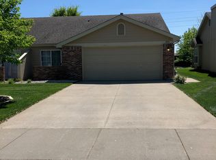 4021 W 26th Terrace, Lawrence, KS 66047