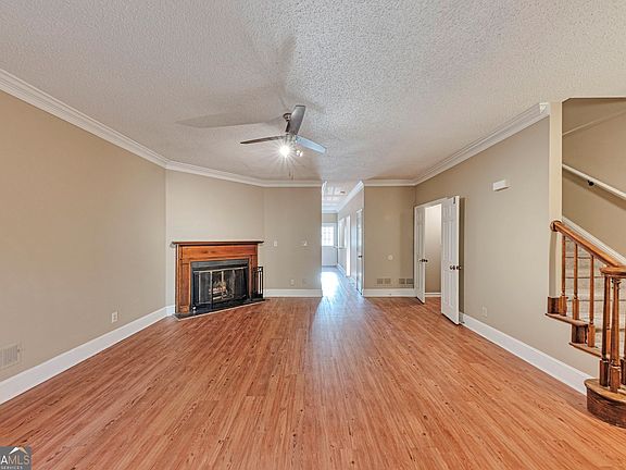 4th image of 260 Manning Rd SW Unit 108