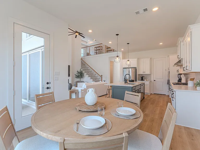 7142 Carriage Light Dr — Photo 21