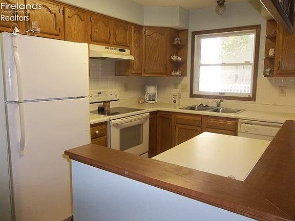 4th image of 530 Elm Ave