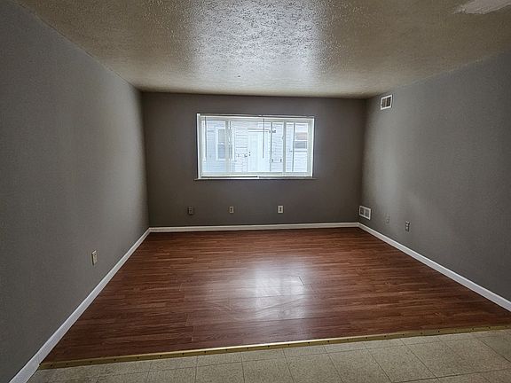 2nd image of 2306 Meyer Ave APT 2