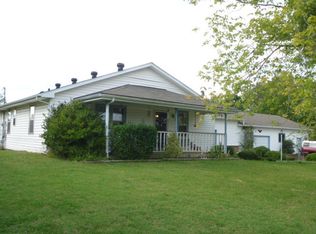 1670 Old McKenzie Hwy #1670, Paris, TN 38242