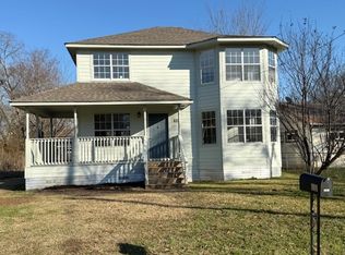 1016 Poplar St, Bonham, TX 75418