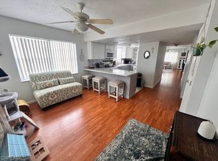 215 SE 15th Pl APT 209, Cape Coral, FL 33990