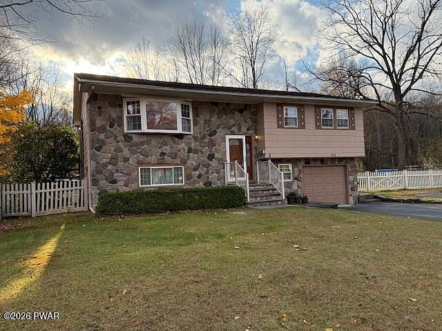 1st image of 910 2nd St