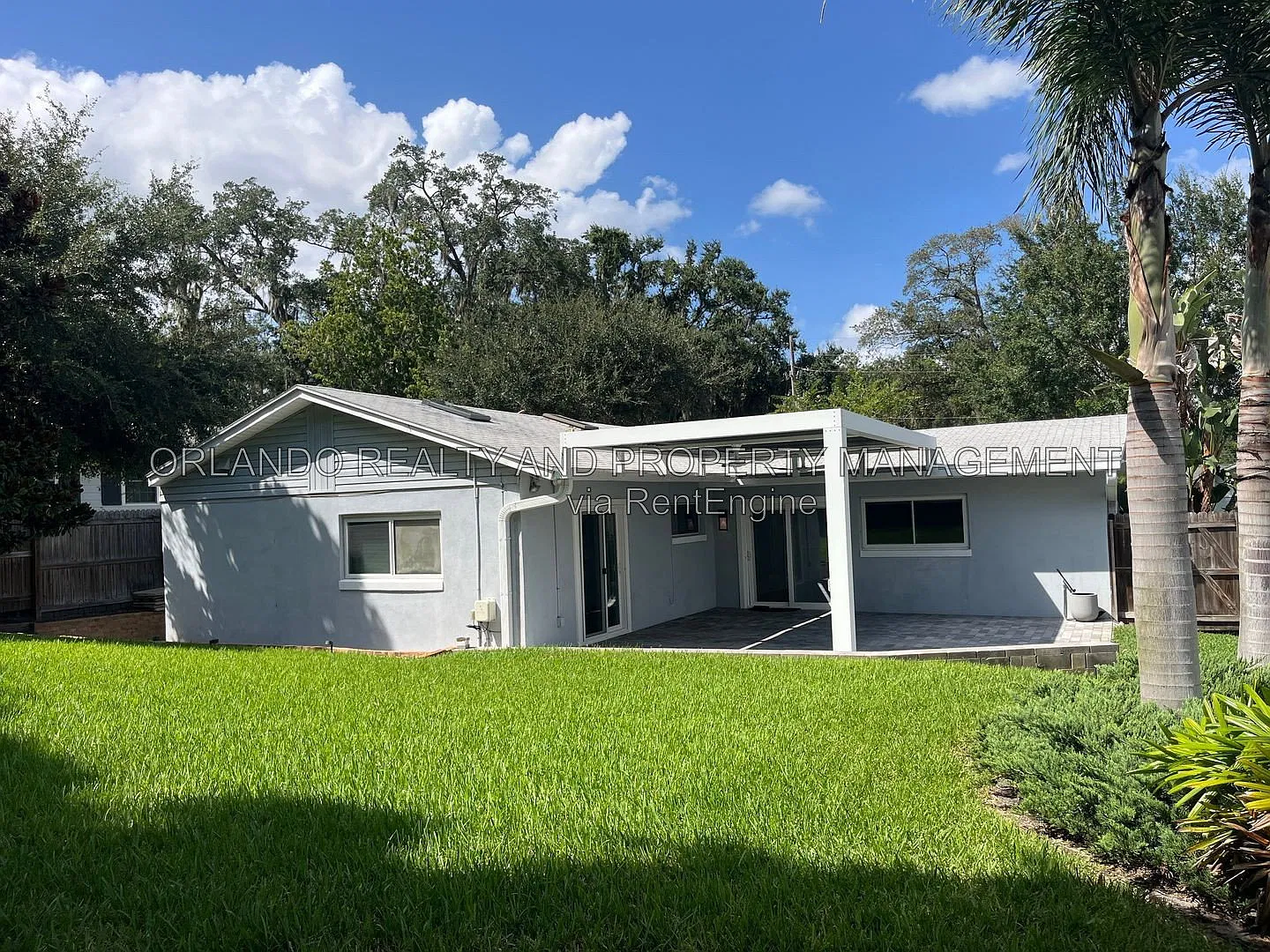 3 bed, 2.0 bath, 1517 sqft, $2,799 — Photo 2