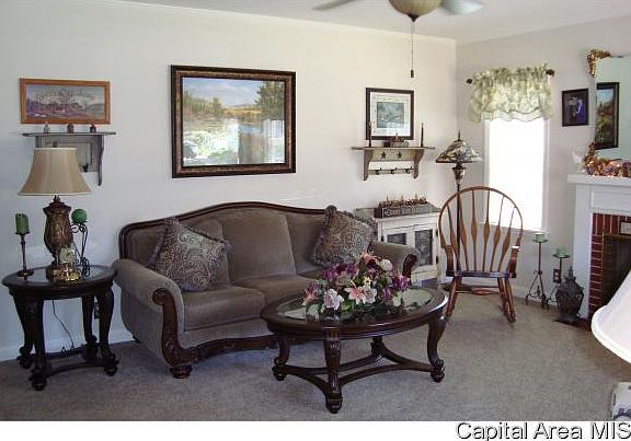 5th image of 651 Florence Ave