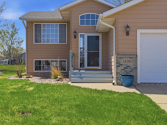 4th image of 4809 S Samantha Dr