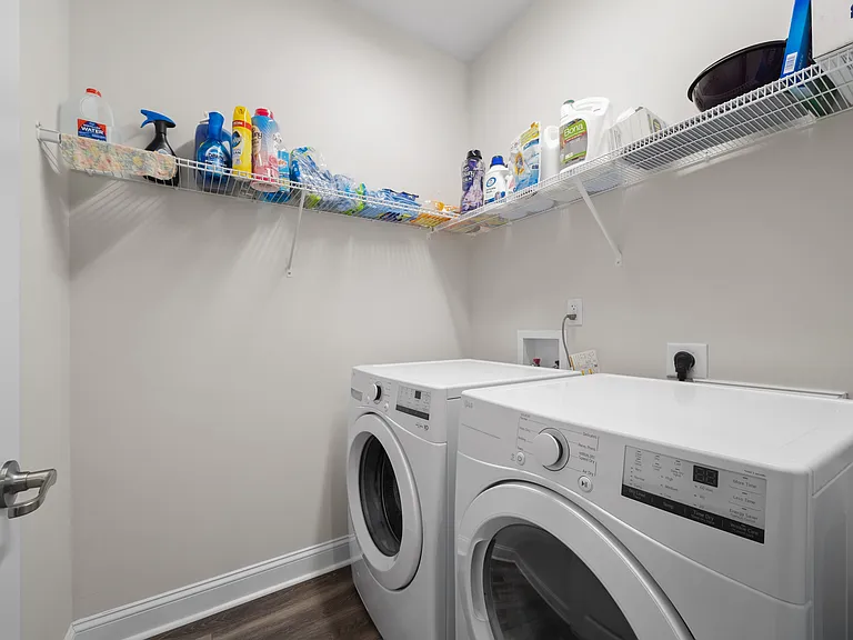 4260 Longleaf Pl — Photo 33