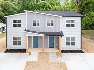 1047 |1049 E Harnett St, Dunn, NC 28334