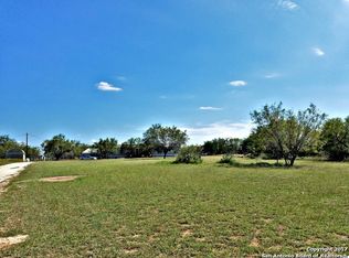 5317 Fm 536, Floresville, TX 78114