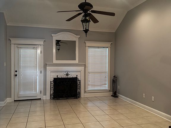 2nd image of 82248 Magnolia St