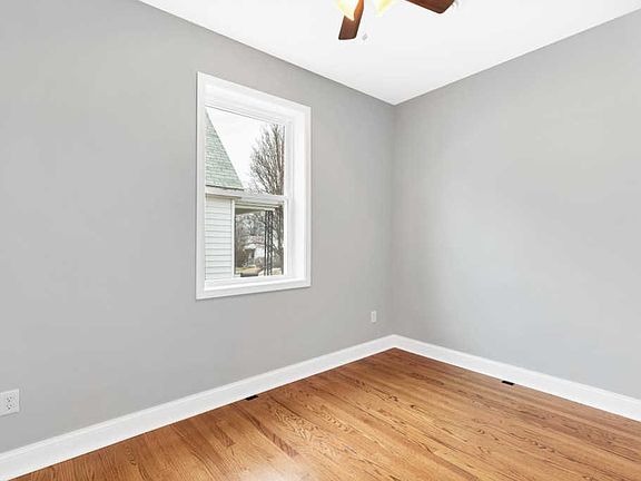 4th image of 5921 Nashville Ave