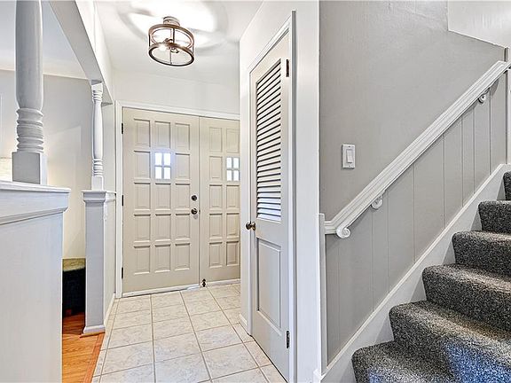 5th image of 8823 Hadley St