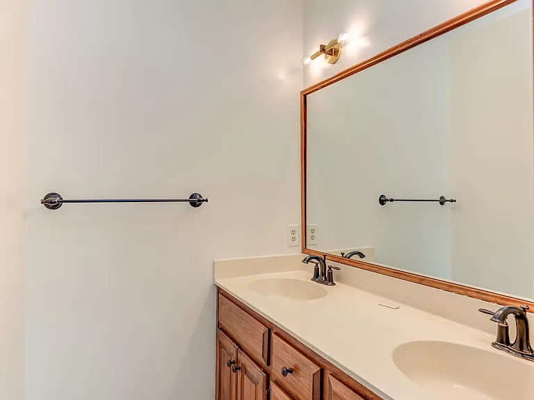 1777 Dunmore Pl — Photo 21