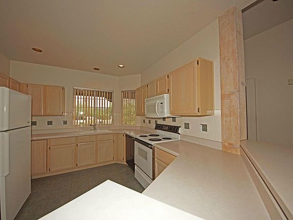 2nd image of 7680 E Desert Arbors St