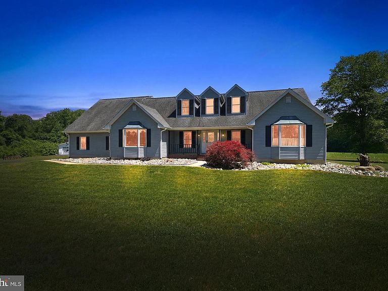 Listing photo 5