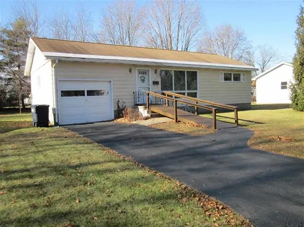 7 Morton St, Glens Falls, NY 12801