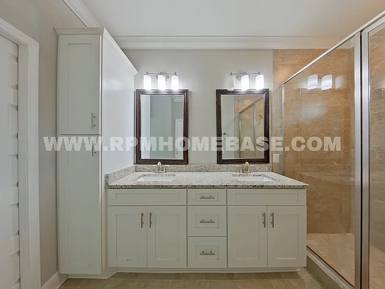 1705 E Gadsden St — Photo 9