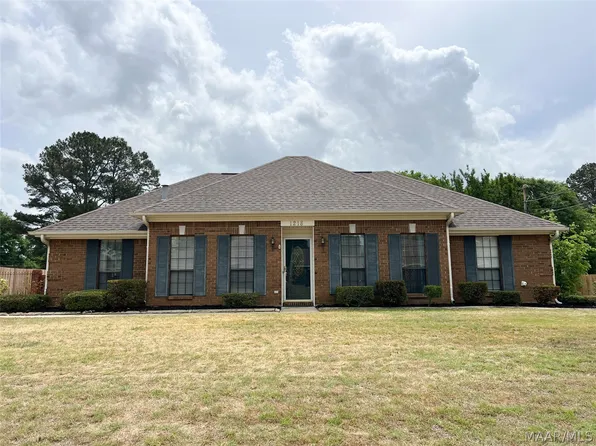 1218 Yorkshire Dr, Prattville, AL 36067