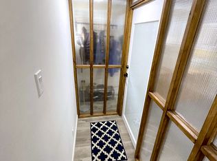 83 Valence Ave, Winnipeg, MB R3T 3W6