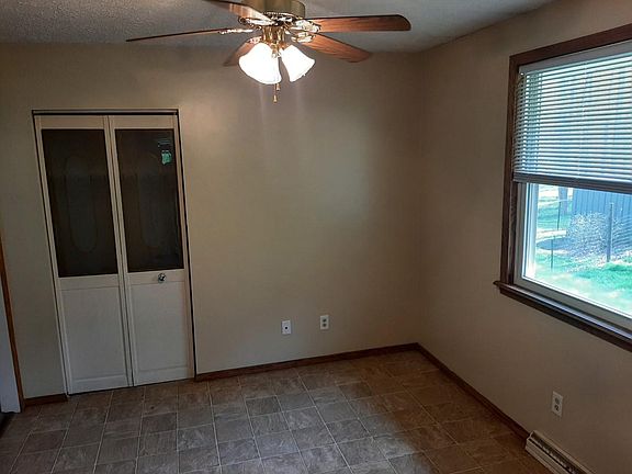 5th image of 168 Kennedy Dr
