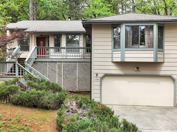 11244 Edward Dr, Grass Valley, CA 95949