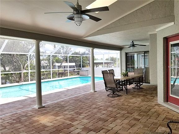4th image of 6607 Dolphin Cove Dr