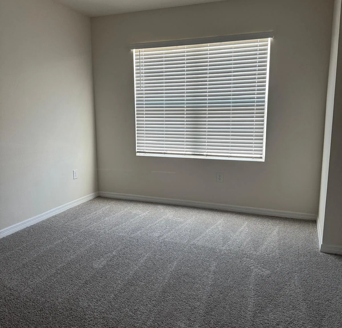 3 bed, 1463 sqft, $1,850 — Photo 2