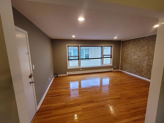 2nd image of 4440 N Central Ave #2