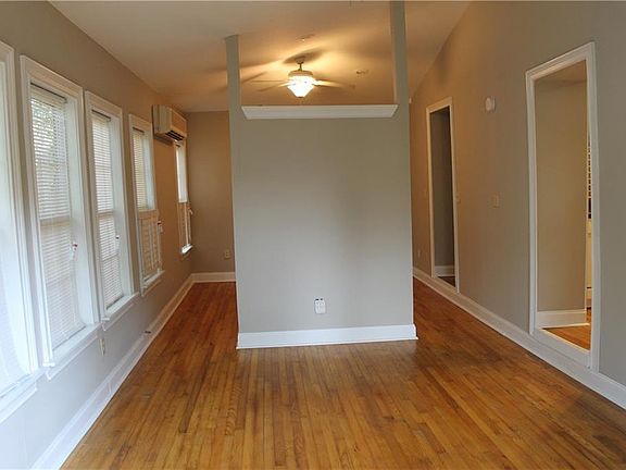 3rd image of 1820 Monroe Dr NE APT 4