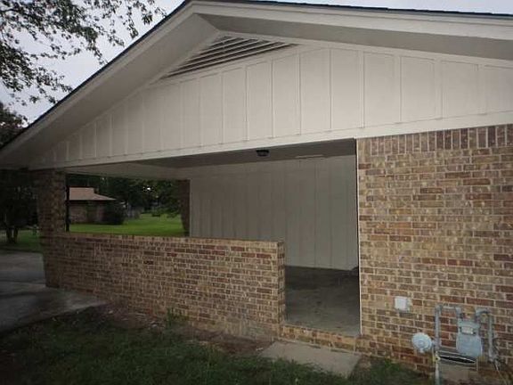 4th image of 1023 Fern Dr