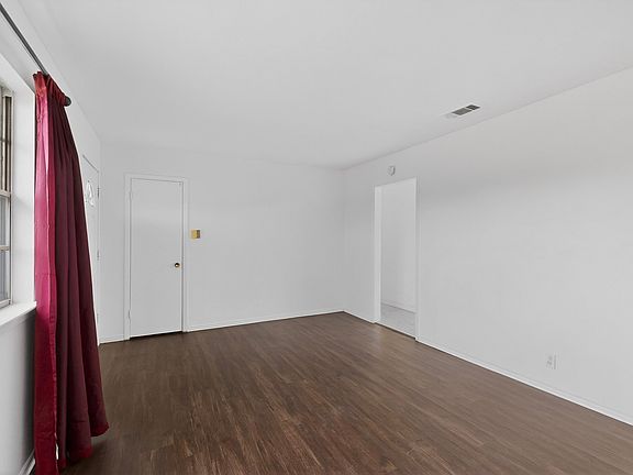 5th image of 4429 Berke Rd