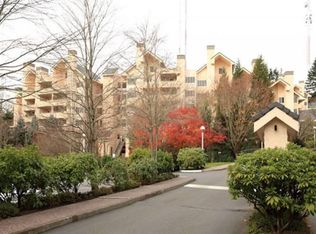 6605 W Burnside Rd, Portland, OR 97210