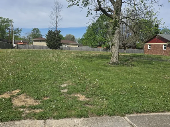 5404 Moonlight Dr, Indianapolis, IN 46226