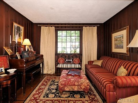 5th image of 185 Scarcliffe Dr