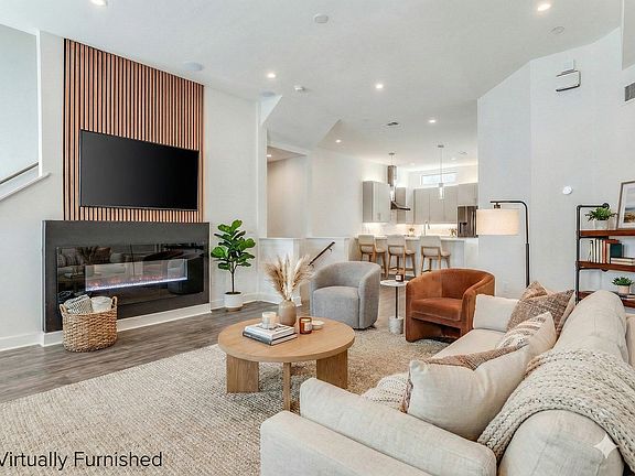 2nd image of 1813 Park Ave #104