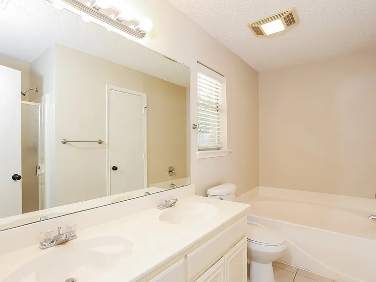 5903 Fawn Meadow Trl — Photo 15