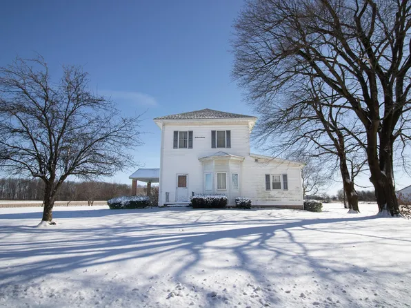 1687 S 300 E, Winchester, IN 47394