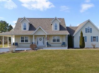 10991 Wheeler Rd, Garrettsville, OH 44231