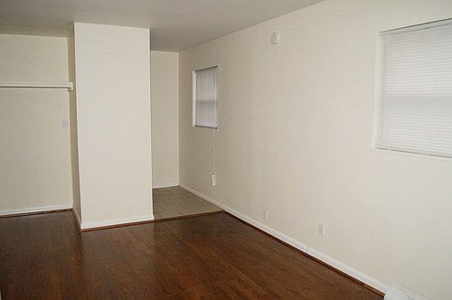 4th image of 6505 Palmetto St APT 4