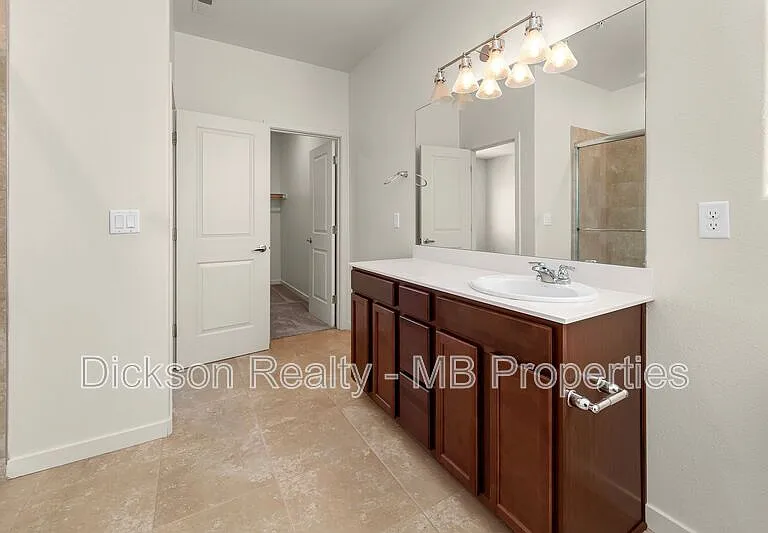 520 Logan Jacob Ln — Photo 17