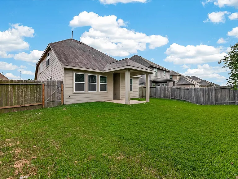 6126 Prince Place Dr — Photo 40