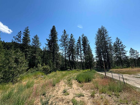 2nd image of 402 N Beck Ln Lot 8