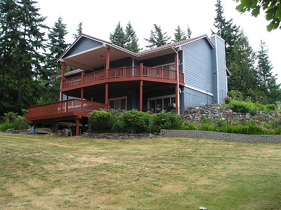3rd image of 8506 Landing Ln SE