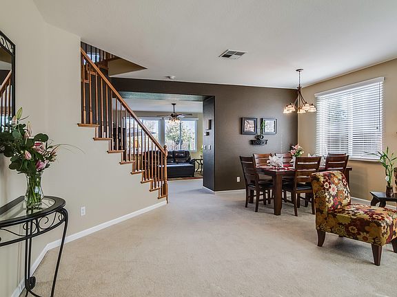 3rd image of 1660 Drummond Ln