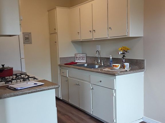 5th image of 9781 Acacia Ave #13