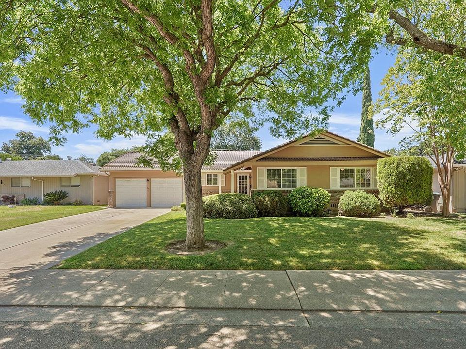 1st image of 7631 Oakcreek Dr