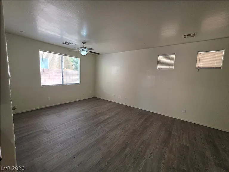 7510 Perla Del Mar Ave — Photo 26
