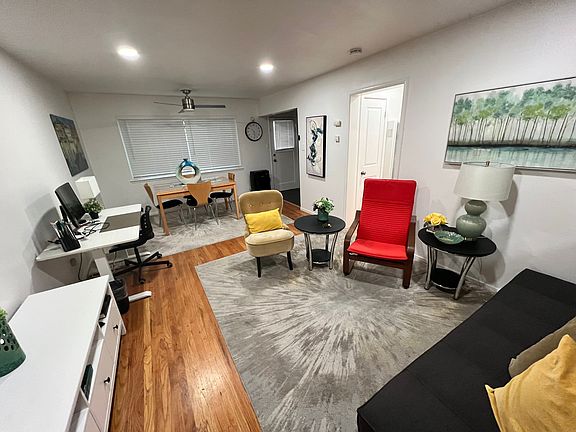 2nd image of 817 University Ave